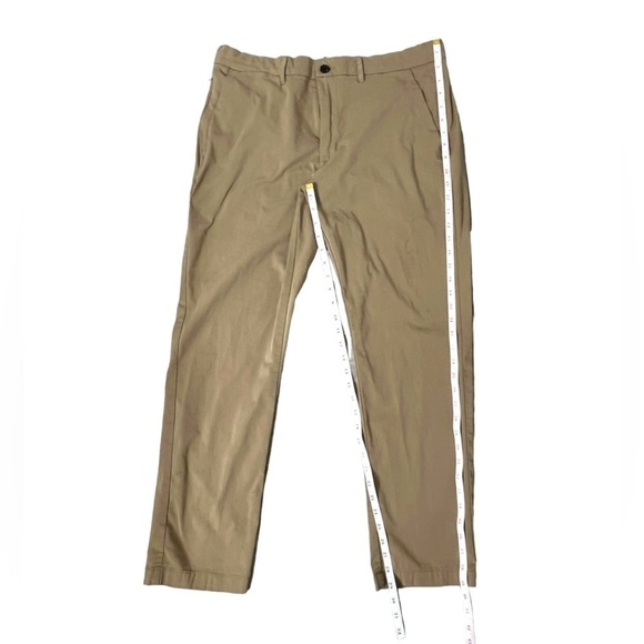 Goodfellow & Co Men’s Hennepin Tech Slim Tan Wrinkle Resistant Pants - Size 36 - Picture 10 of 14